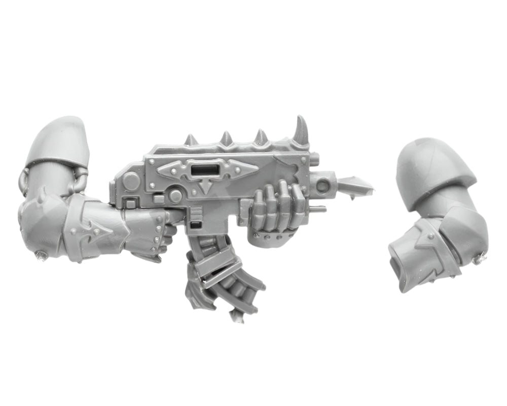 Chaos Space Marines Boltgun C (2)
