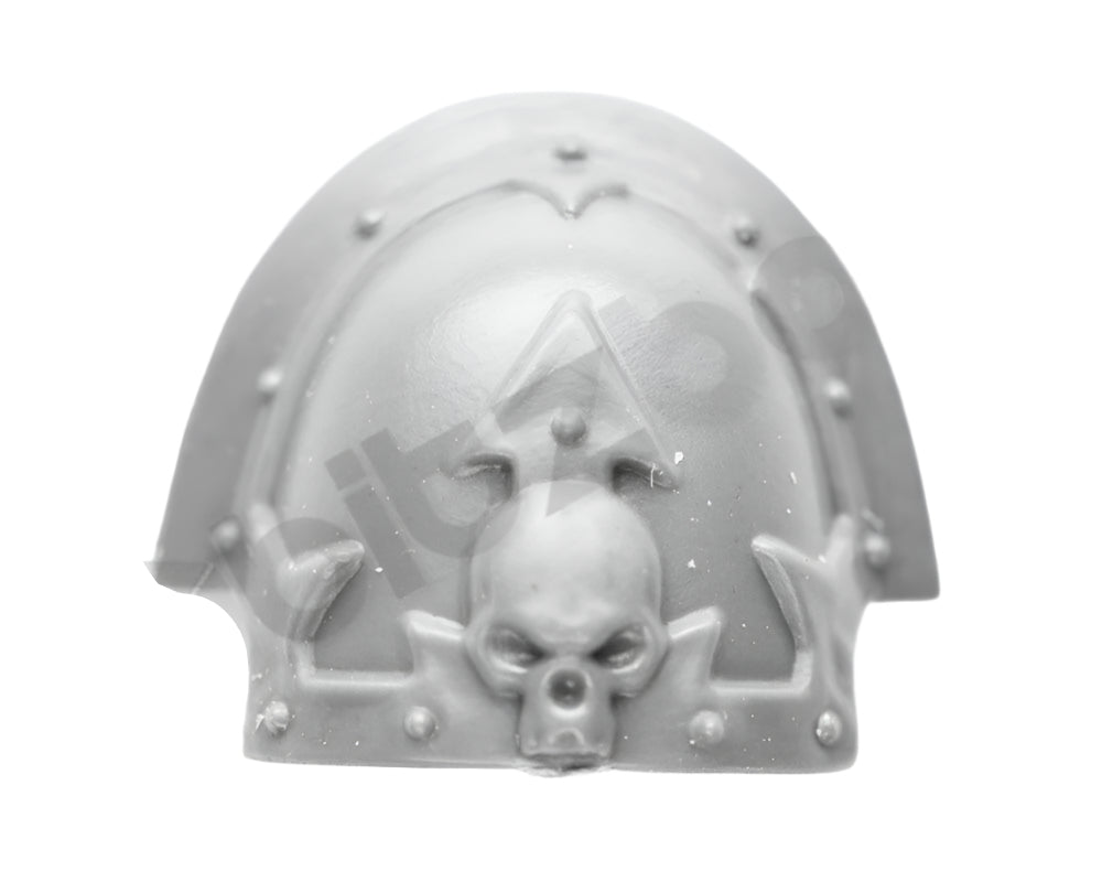 Chaos Space Marines Shoulder Pad M